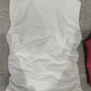 Abercrombie & Fitch White Short Sleeve Tee